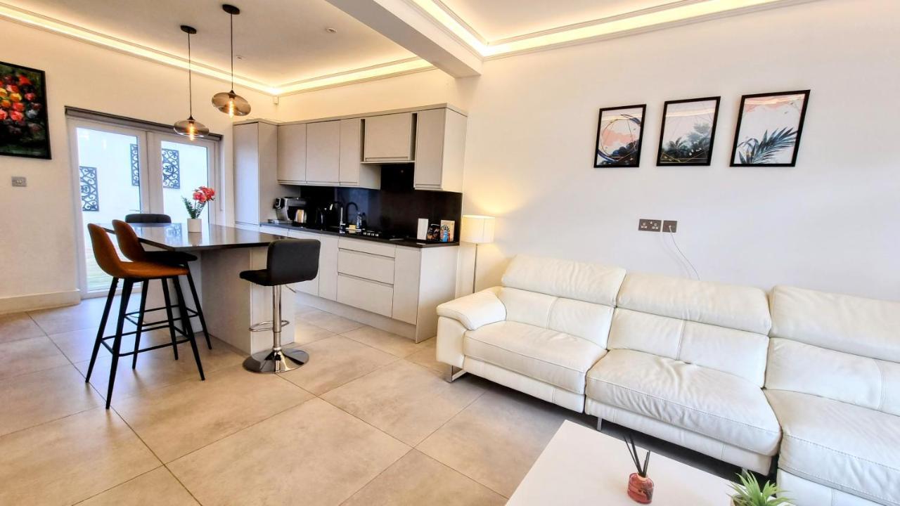 Surbiton Luxury Garden House 19 Βίλα Εξωτερικό φωτογραφία
