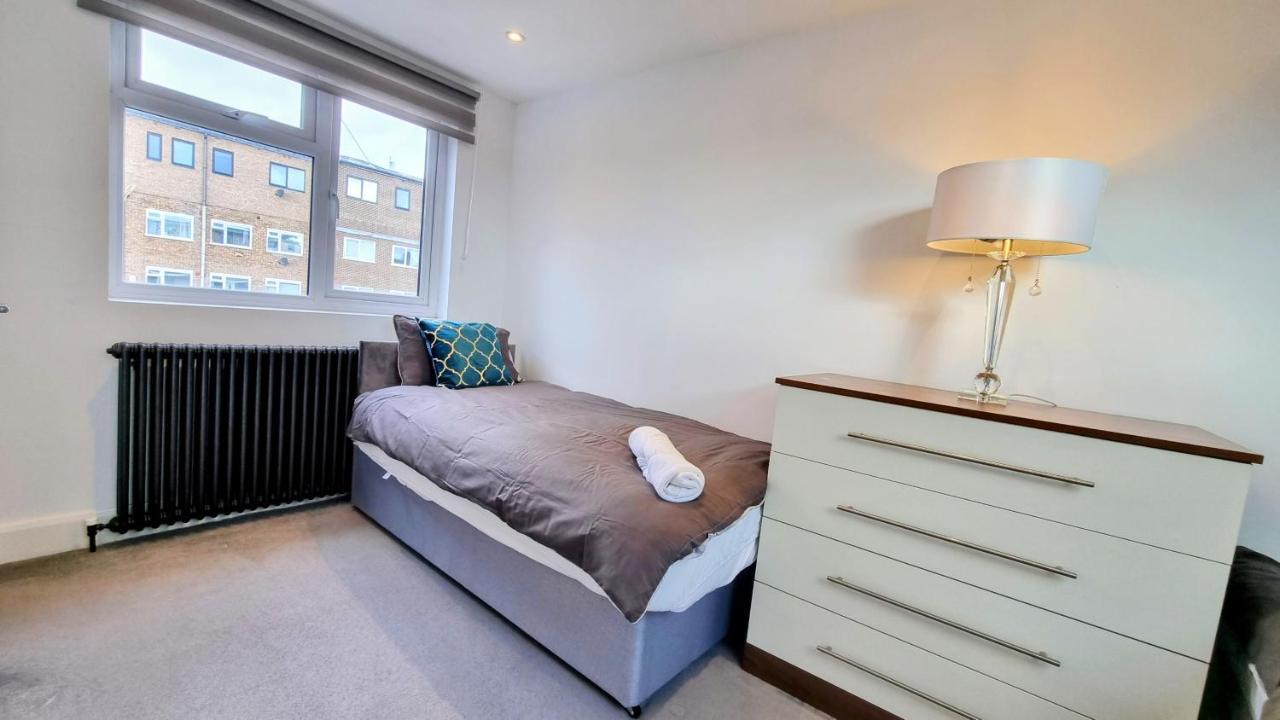 Surbiton Luxury Garden House 19 Βίλα Εξωτερικό φωτογραφία