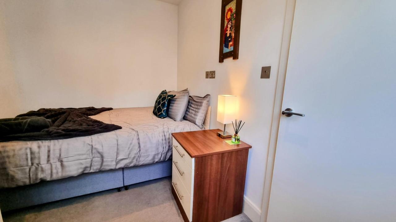 Surbiton Luxury Garden House 19 Βίλα Εξωτερικό φωτογραφία
